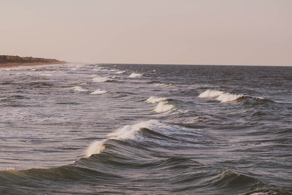 Ocean waves photographed by Andy Welch